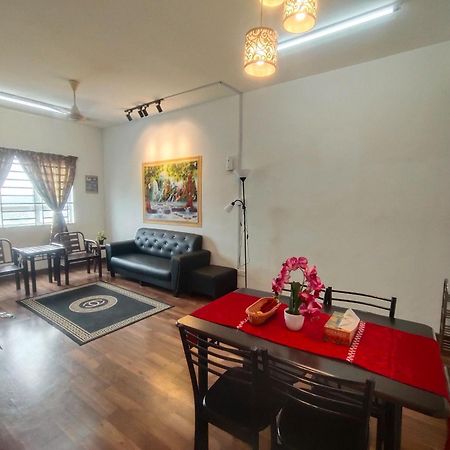 Anggerik Camelia Homestay Apartment Ladang Tok Pelam Kuala Terengganu Eksteriør billede