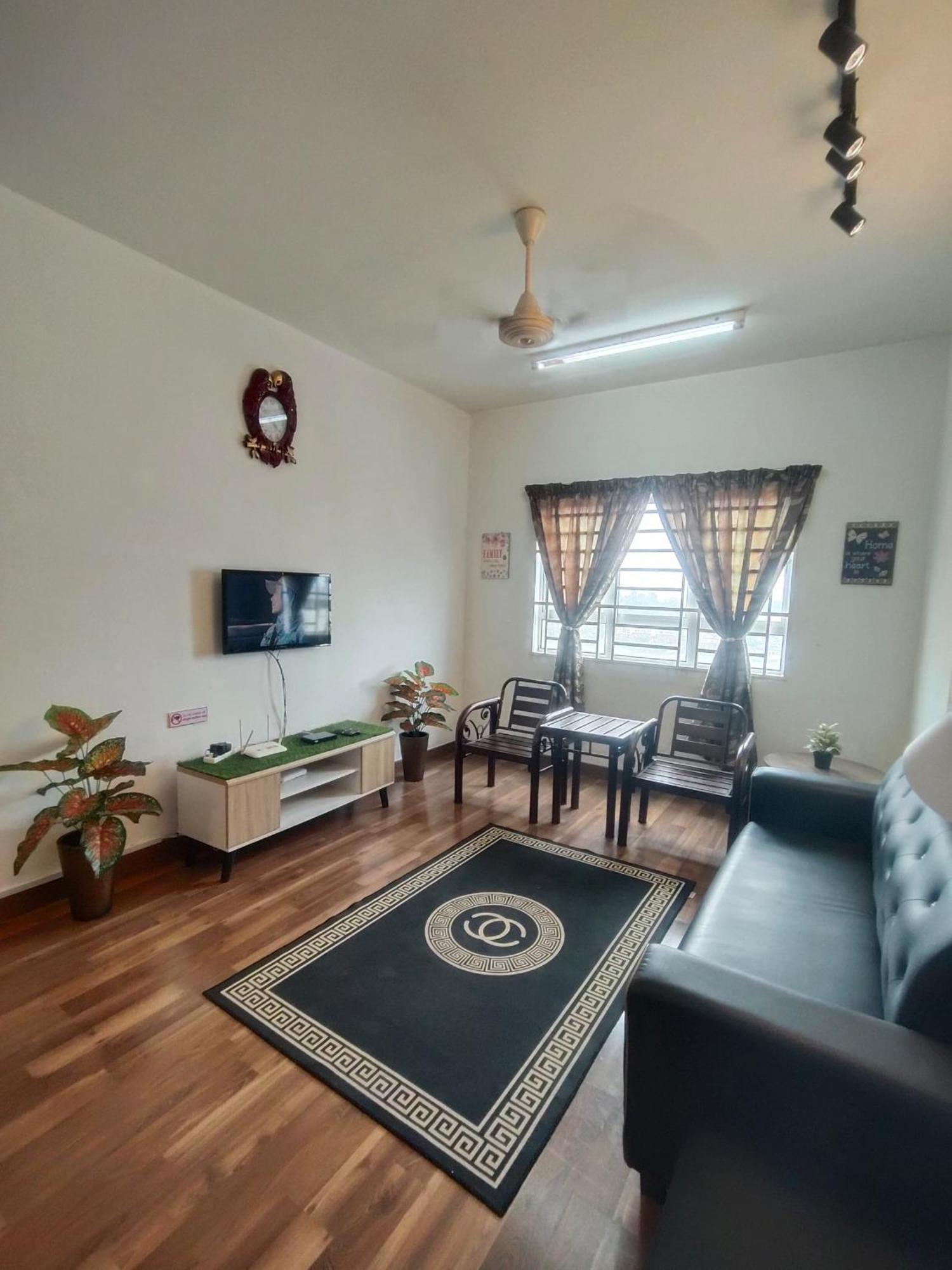 Anggerik Camelia Homestay Apartment Ladang Tok Pelam Kuala Terengganu Eksteriør billede