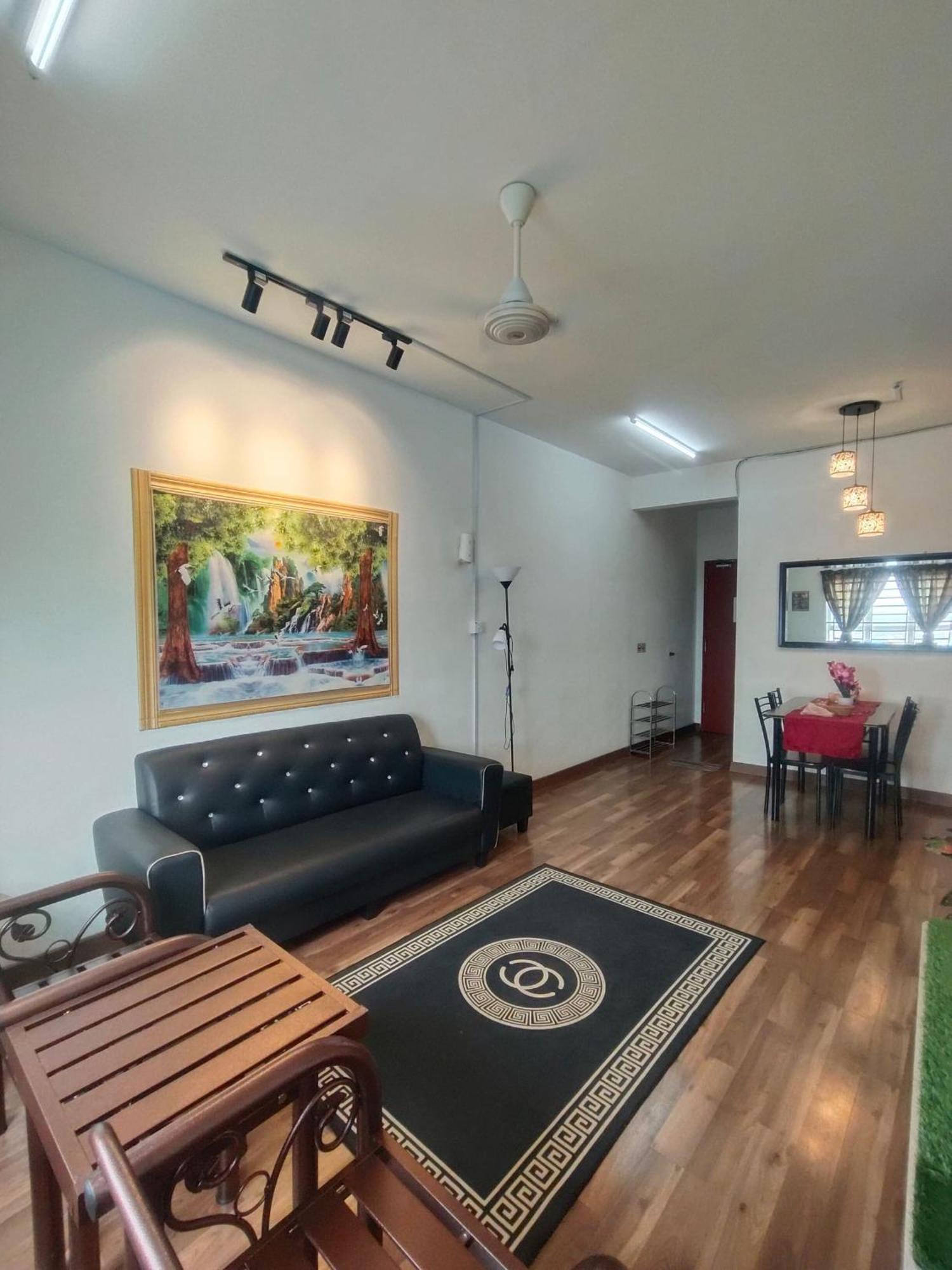 Anggerik Camelia Homestay Apartment Ladang Tok Pelam Kuala Terengganu Eksteriør billede